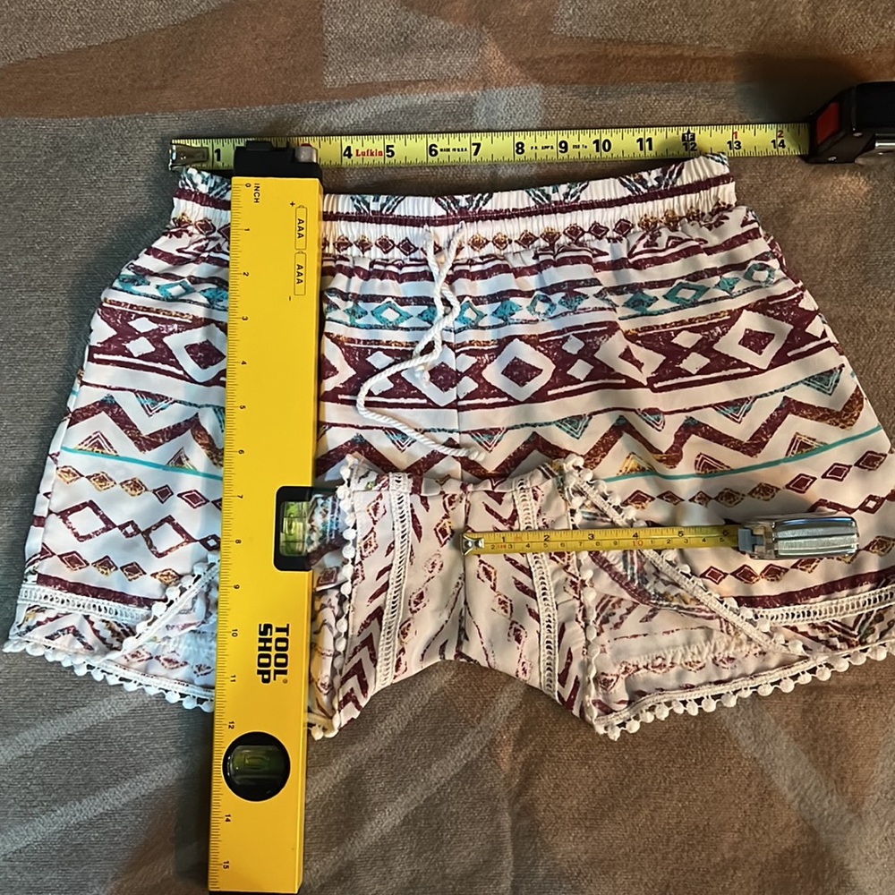 Fun Southwestern pattern shorts! - Picture 6 of 8